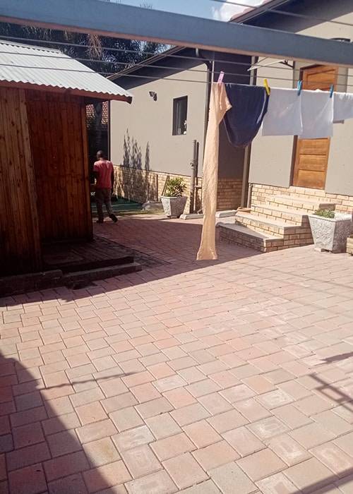 Instant Lawns | Garden Design | Landscaping & Building Construction