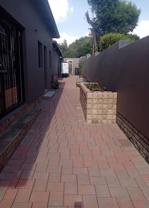 Instant Lawns | Garden Design | Landscaping & Building Construction