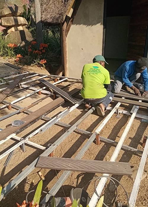 Artificial Turf | Cobble Stones & Stepping Stones | Decking